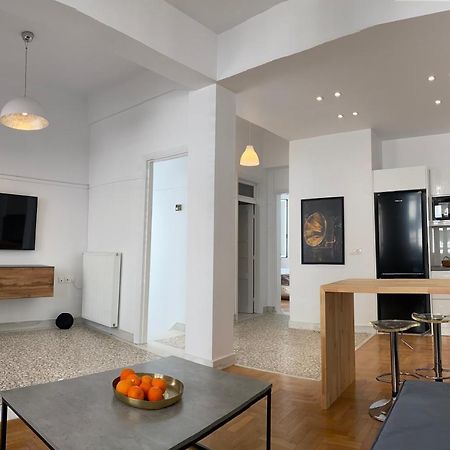 Modern 3Br Maisonette With Garden 10 Min From Acropolis เอเธนส์ ภายนอก รูปภาพ